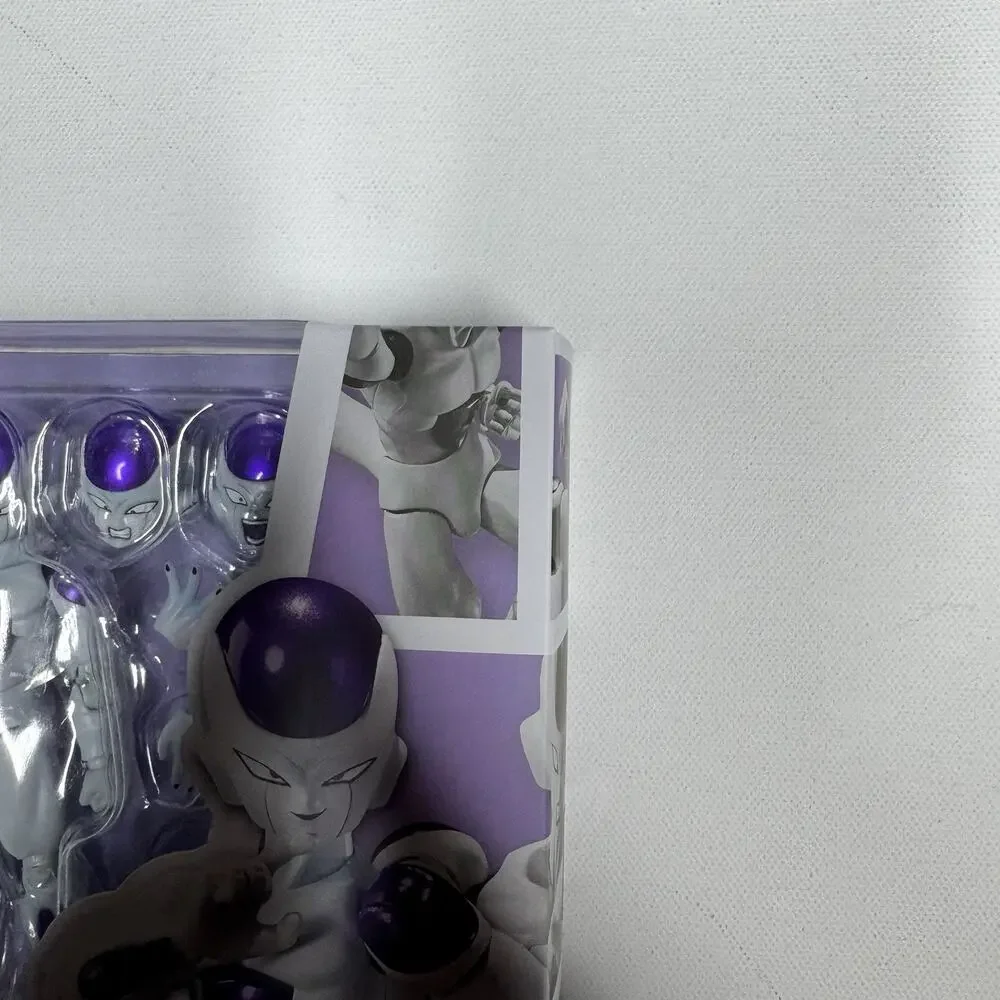 BANDAI S.H.Figuarts Dragonball Z Frieza 4th Form Action Figure TAMASHII NATIONS